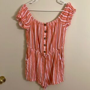 3/$15. Guess peach with white stripes medium jumpsuit shorts